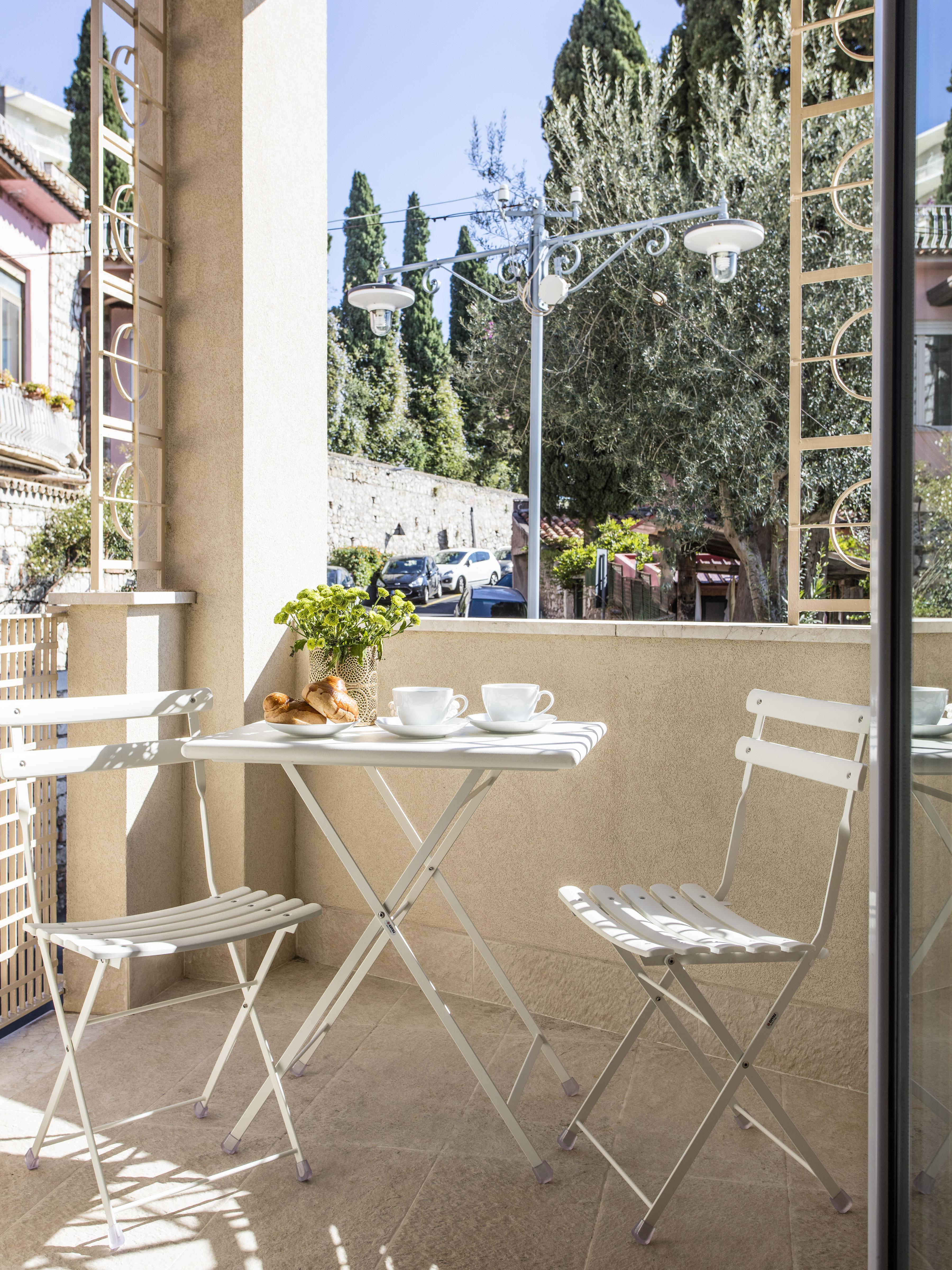 La Maladrina Apartments & Suites Taormina Exterior photo